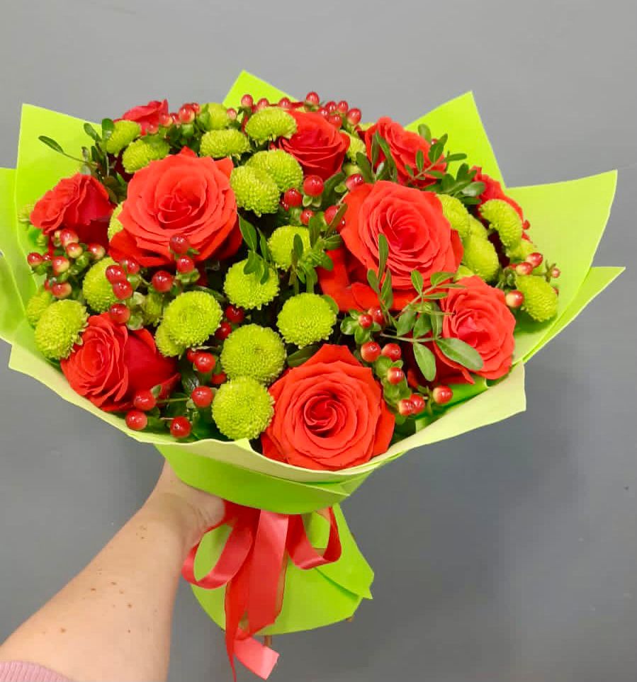 Букет цветов из: Хризантемы и Розы в Преображенском Ставропольского края