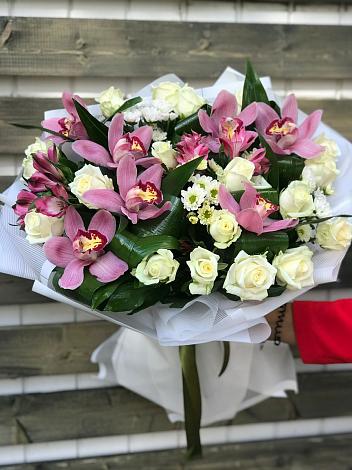 Букет цветов из: Розы и Хризантемы в Преображенском Ставропольского края