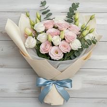 Букет цветов из:  Лизиантусы в Преображенском Ставропольского края