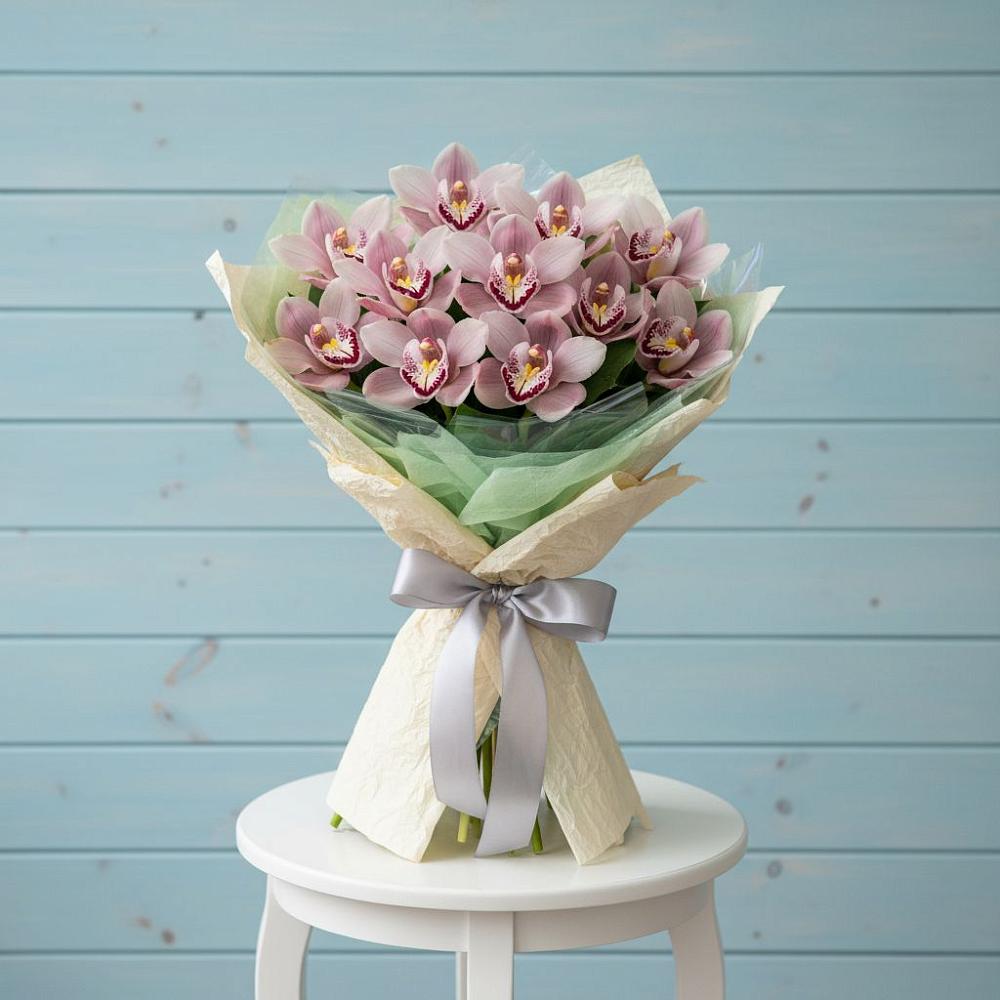 Букет цветов из: Орхидеи и Розы в Преображенском Ставропольского края