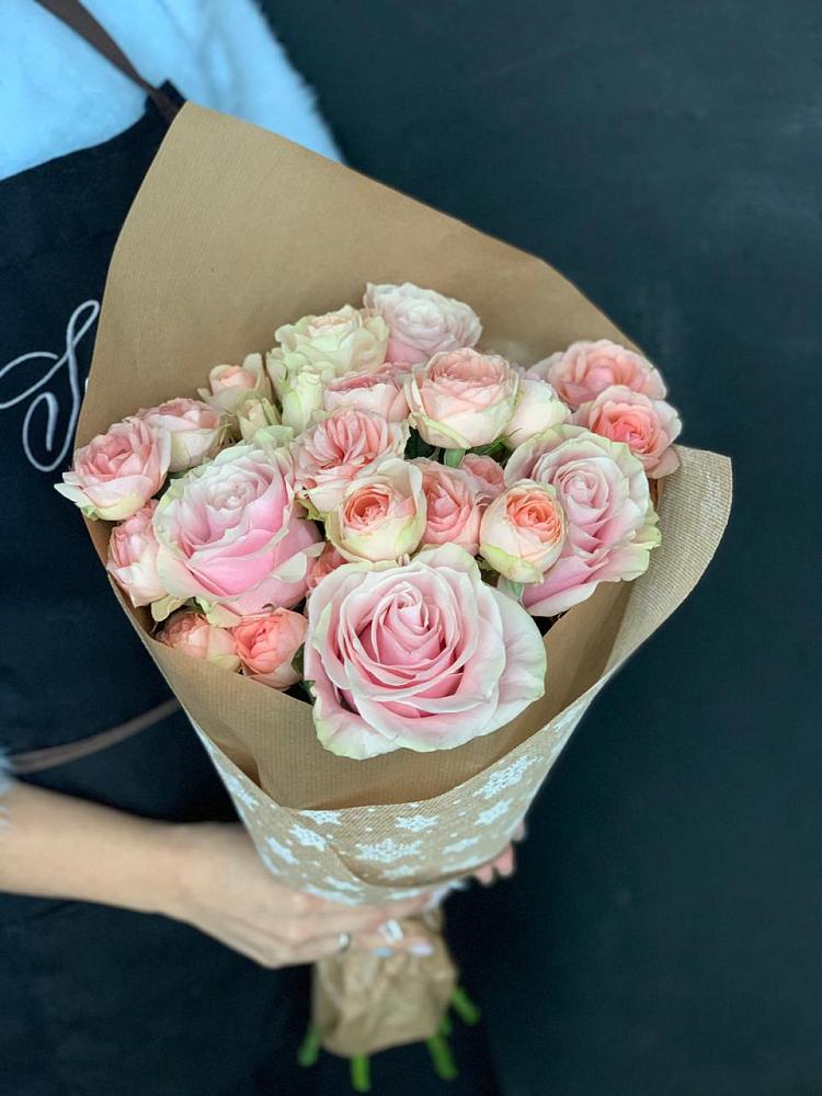 Букет цветов из: Хризантемы и Розы в Преображенском Ставропольского края