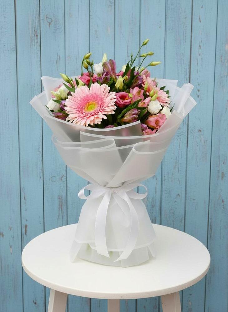 Букет цветов из: Герберы, Альстромерии и Лизиантусы в Преображенском Ставропольского края