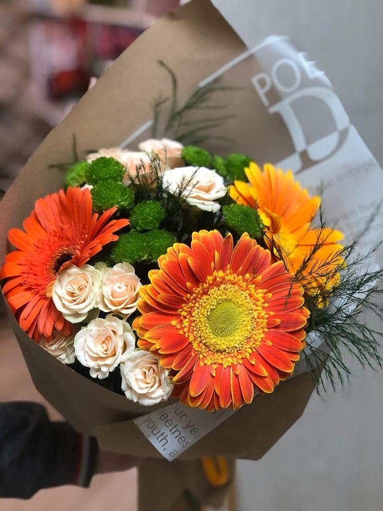 Букет цветов из: Герберы, Хризантемы и Розы в Преображенском Ставропольского края