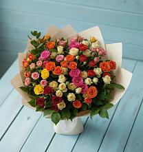 Букет Микс из разноцветных кустовых роз в Преображенском Ставропольского края