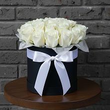 Цветочная композиция из Розы в шляпной коробке в Преображенском Ставропольского края