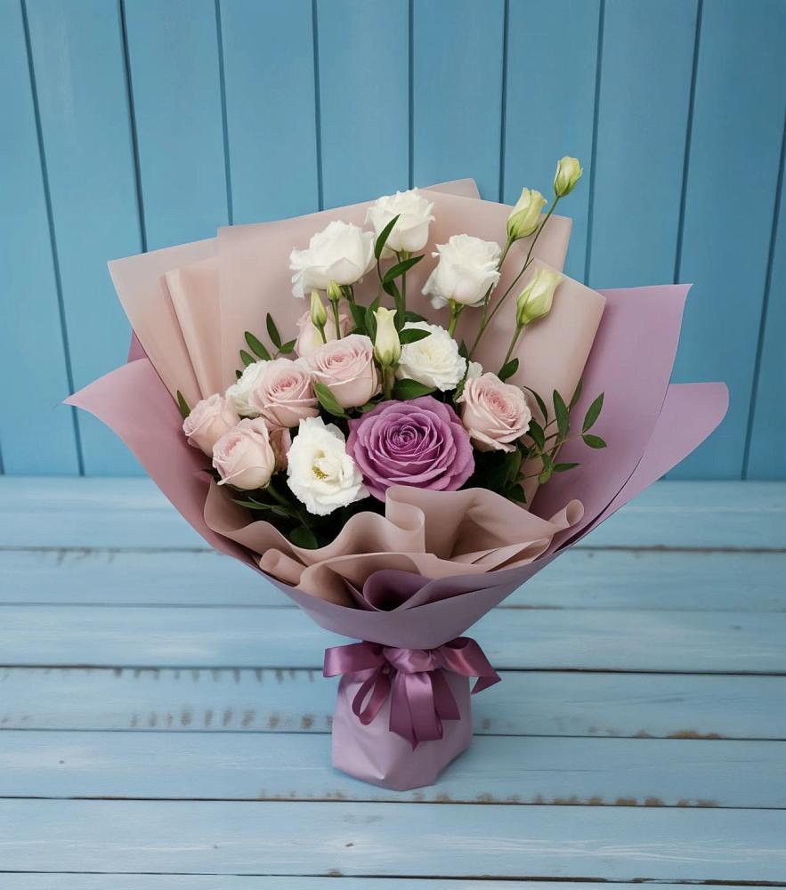 Букет цветов из: Розы и Лизиантусы в Преображенском Ставропольского края